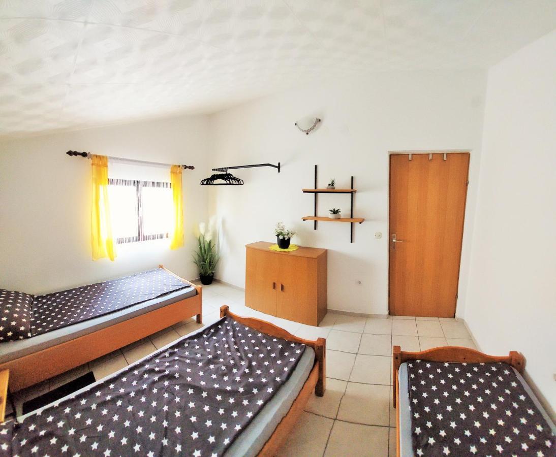 Apartments Maltasic Vir Exterior foto