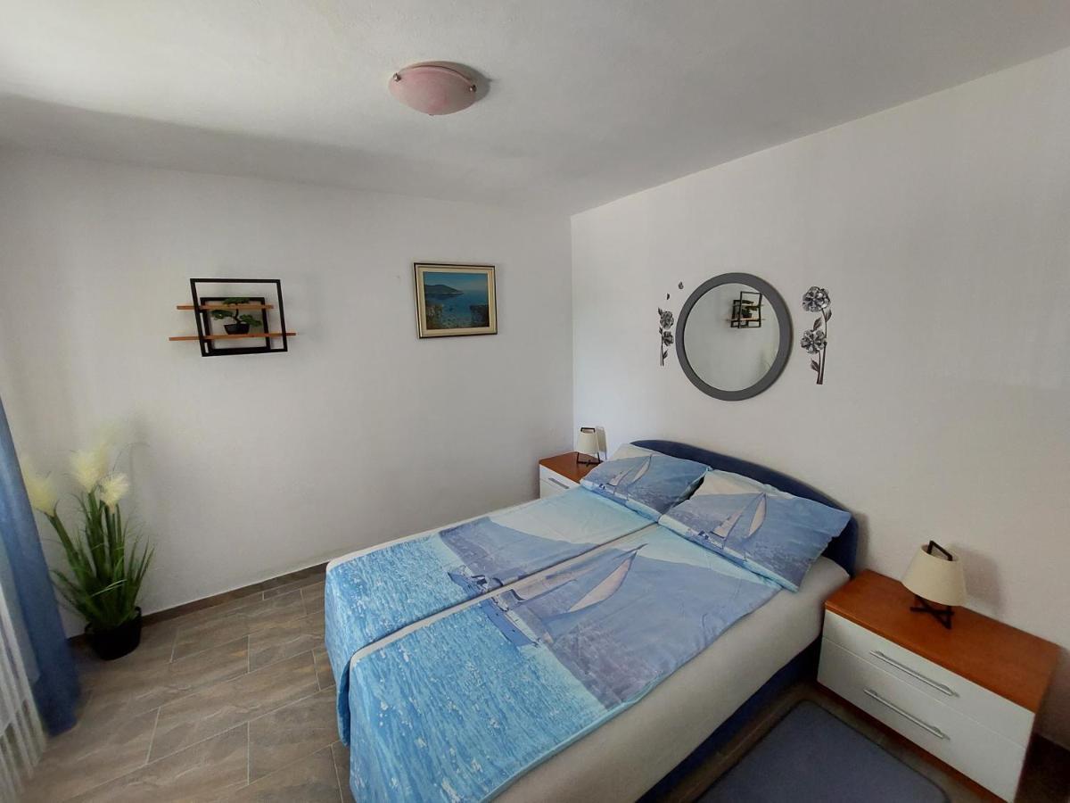 Apartments Maltasic Vir Exterior foto