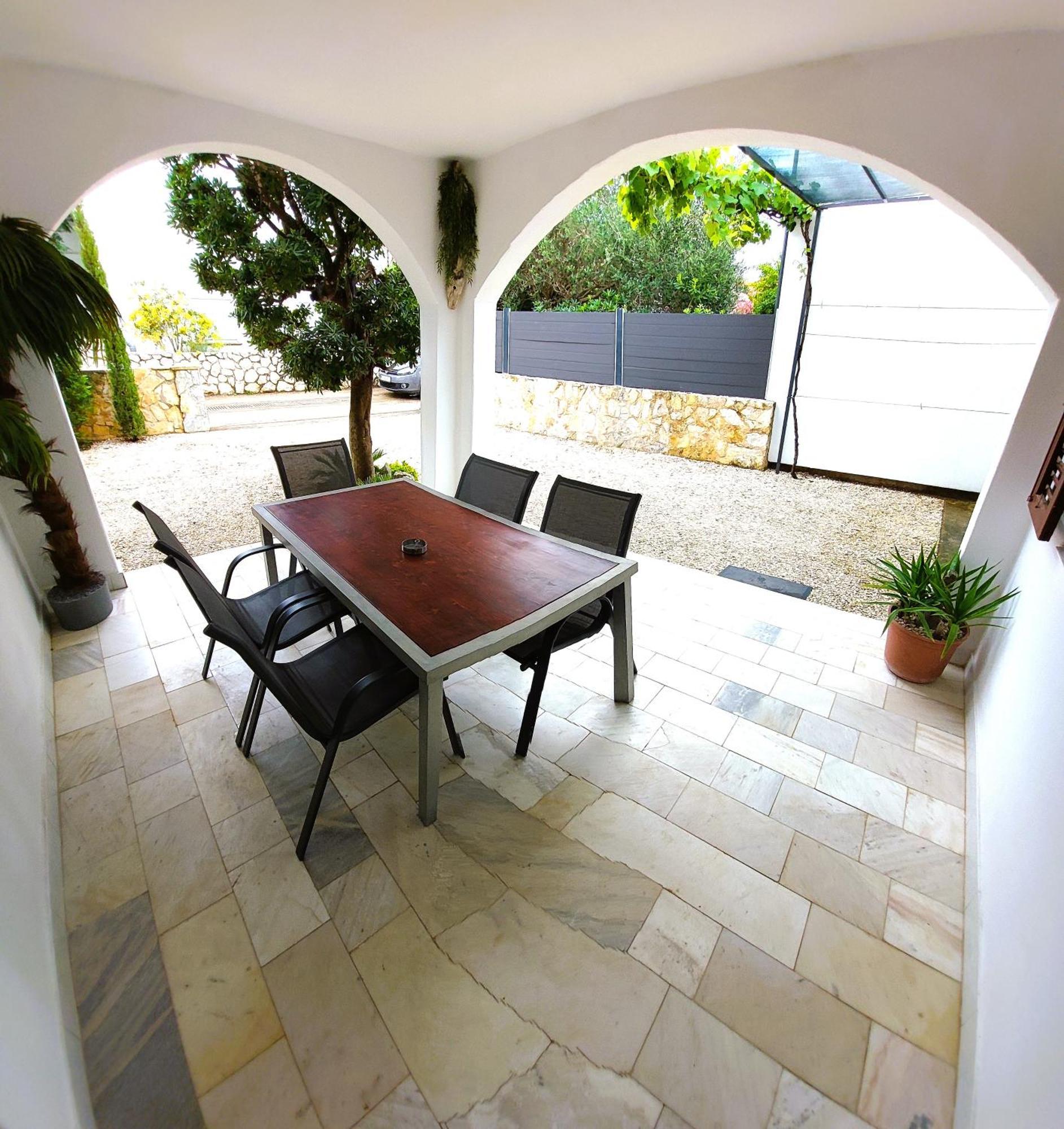 Apartments Maltasic Vir Habitación foto